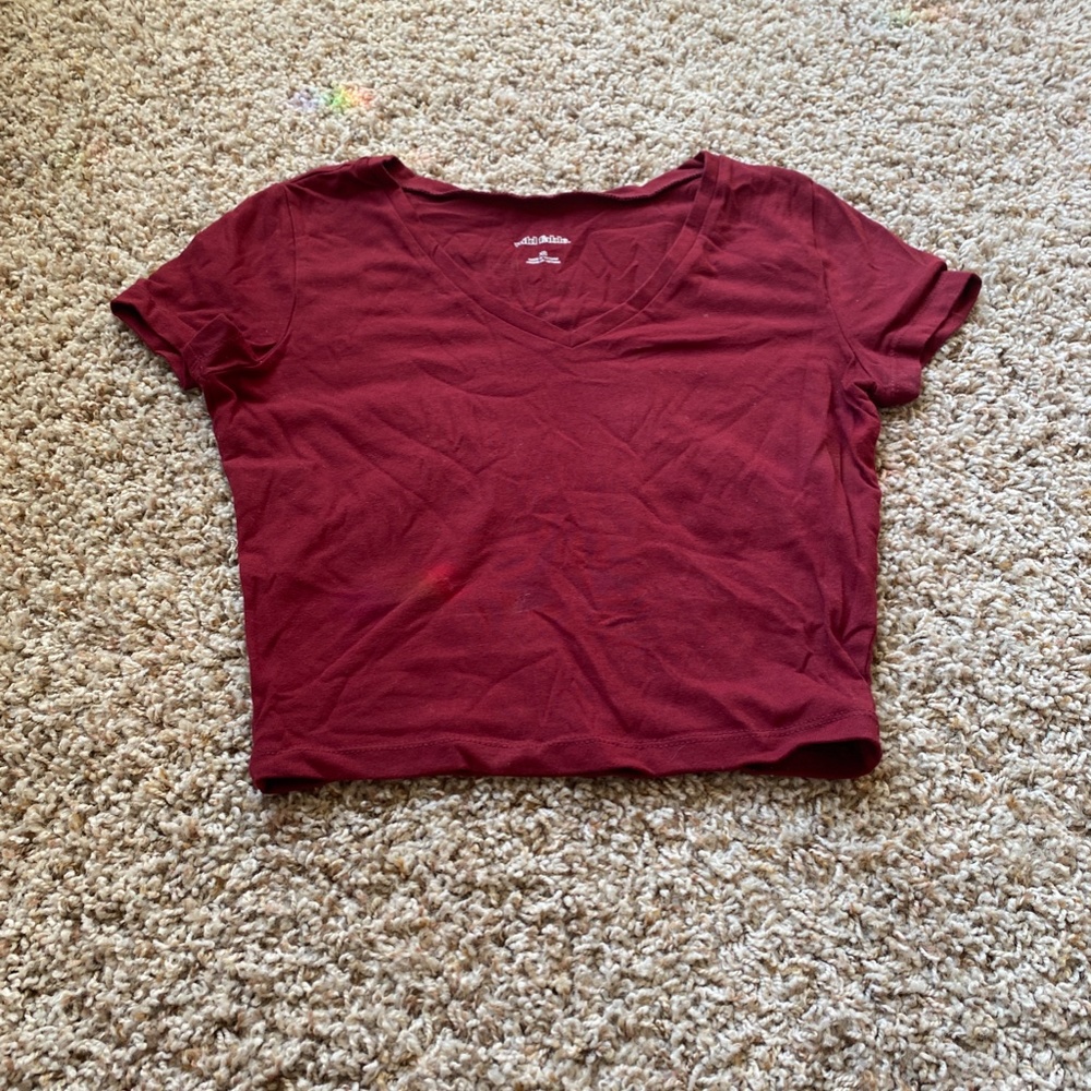 red v neck crop top